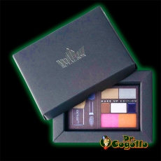 ROYAL BOX MAKE-UP