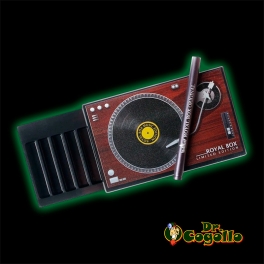 ROYAL BOX RECORD PLAYER