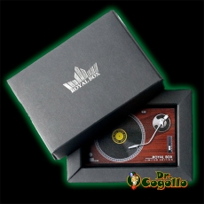 ROYAL BOX RECORD PLAYER